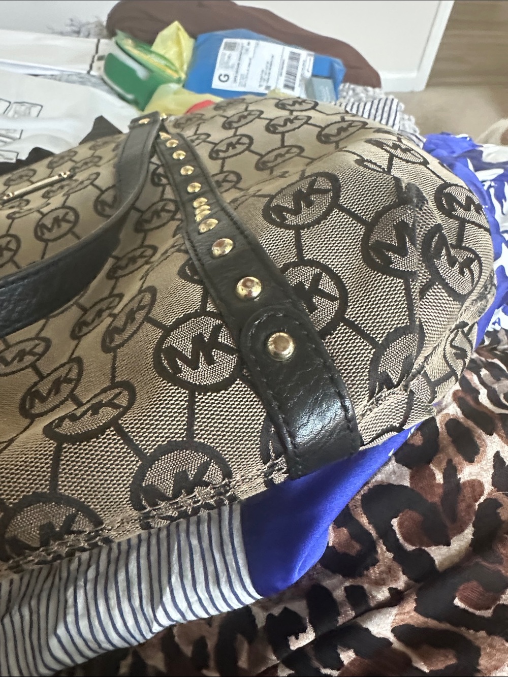 Michael Kors Beige and Black Studded Logo Tote - Picture 4 of 6